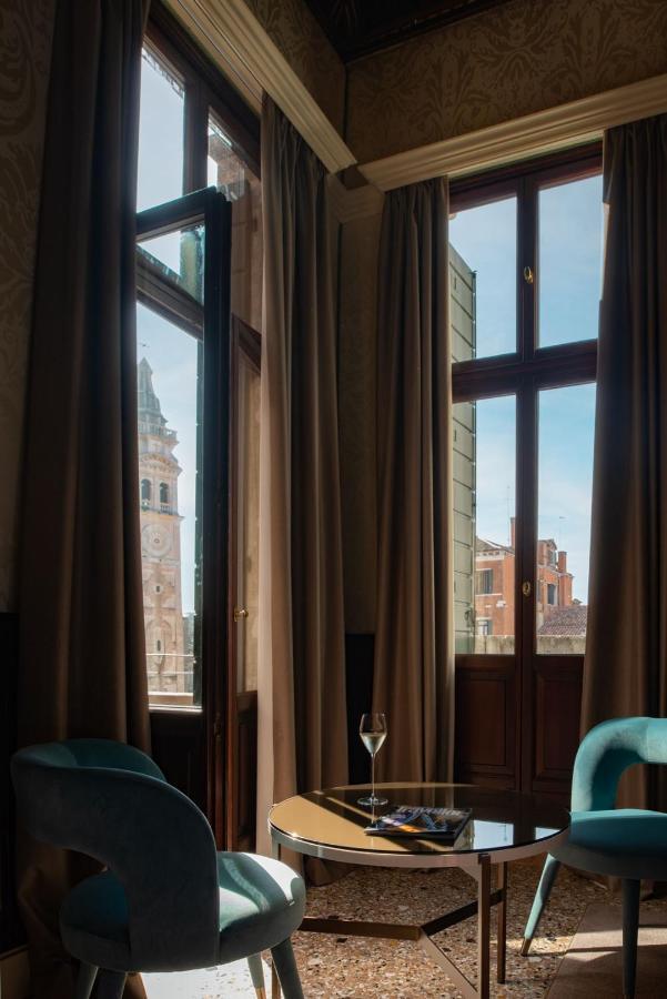 Eight Hotel