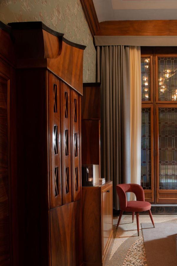 Eight 5* Venice